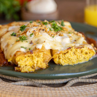 Canelones de choclo gratinados con ragú y stracciatella