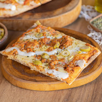 Pizza a la pala pollo catupiry