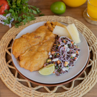 Marinera de carne con ensalada de poroto